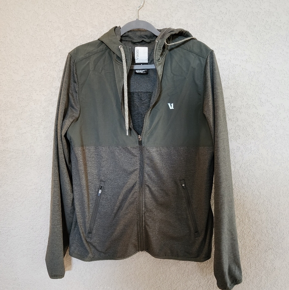 Vuori Element Jacket Size Medium